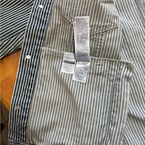Levi’s Premium Relaxed Fit M Trucker Jacket A5782‑0077 Rare Pinstripe Big E VGC - Picture 5 of 9